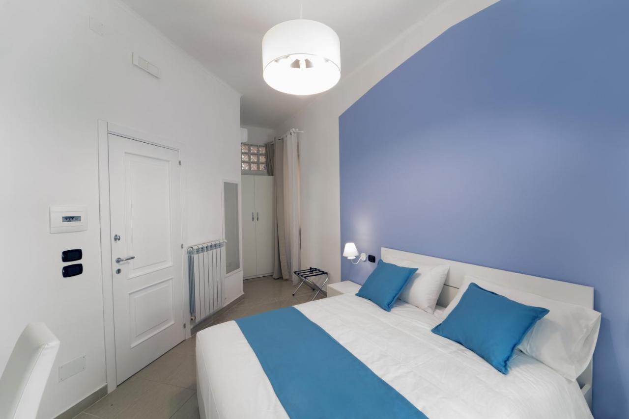 Suite & Luxury Rooms Palazzo Diomede Carafa Naples Exterior photo